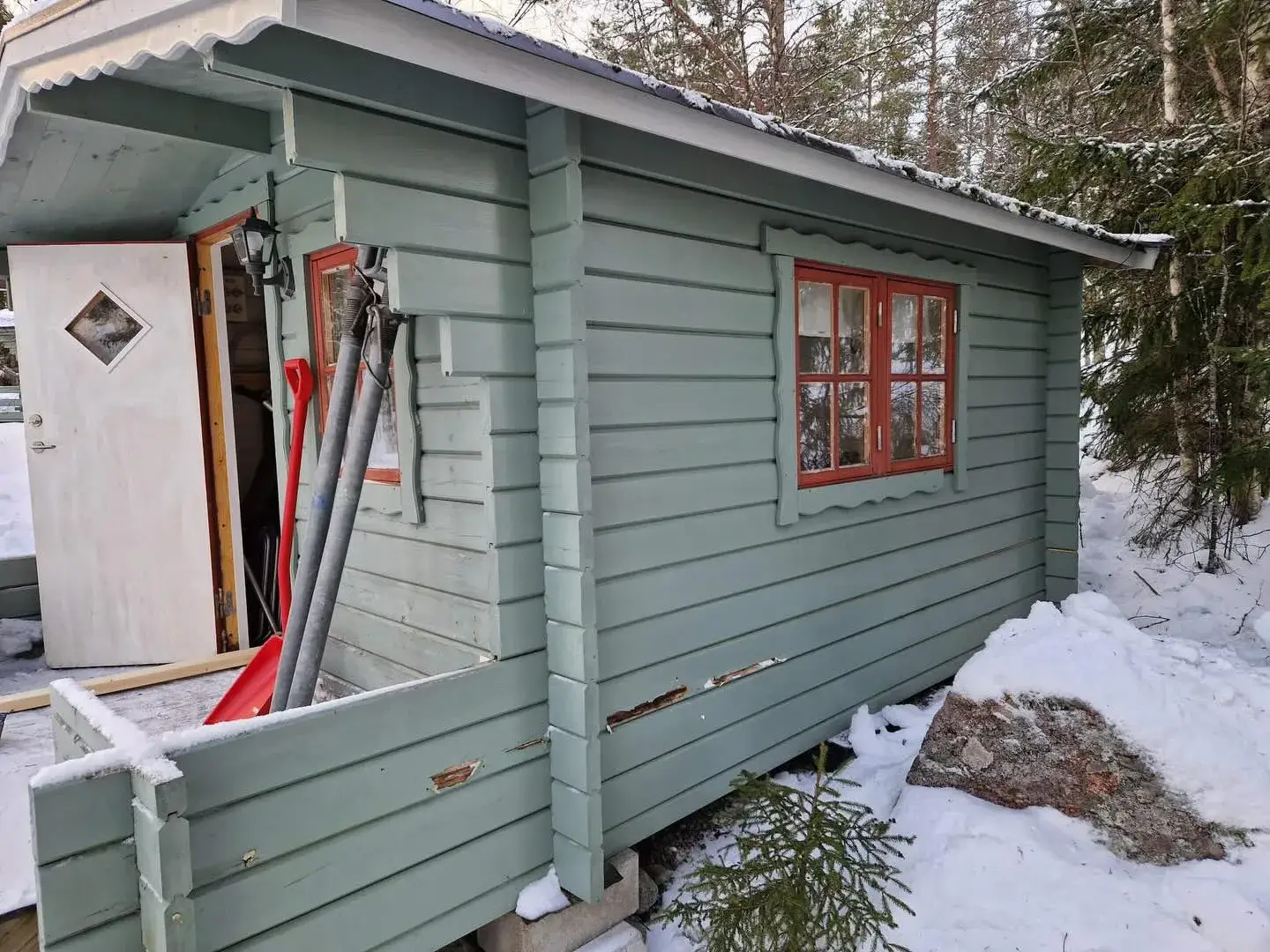 Vad kostar att bygga en altan? Räkna med dessa kostnader